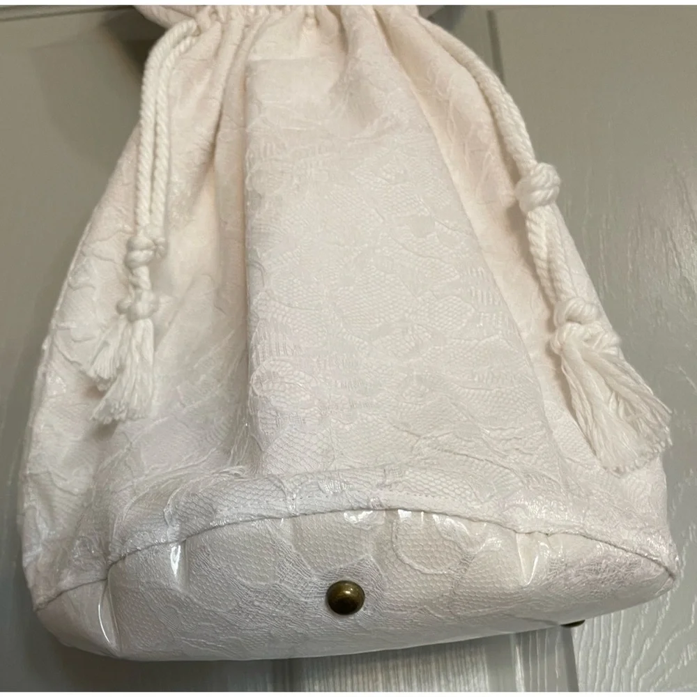 Hand Crafted White Lace Boho Wedding Purse NWT - Picture 4 of 8